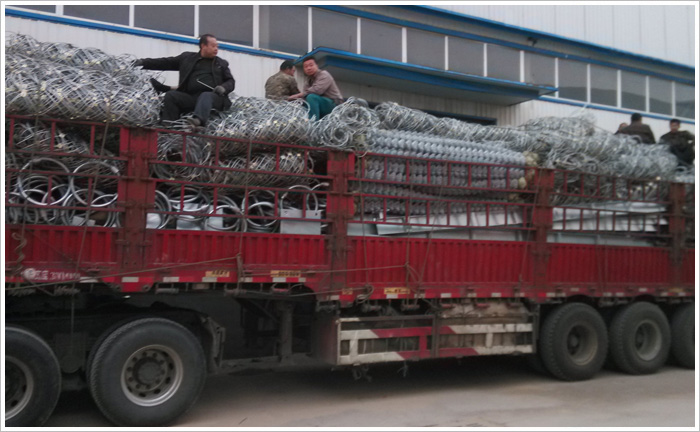 防護(hù)網(wǎng)裝車(chē)發(fā)貨